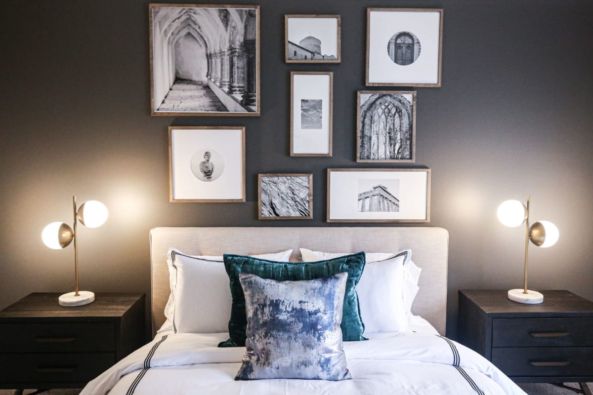 Luxury Residences at River Oaks West Apartments in Novi